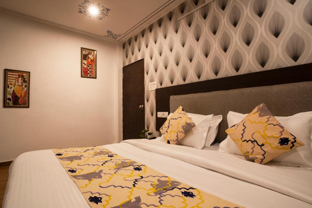 Tripli Hotels Arunoday Palace Udaipur Exterior photo